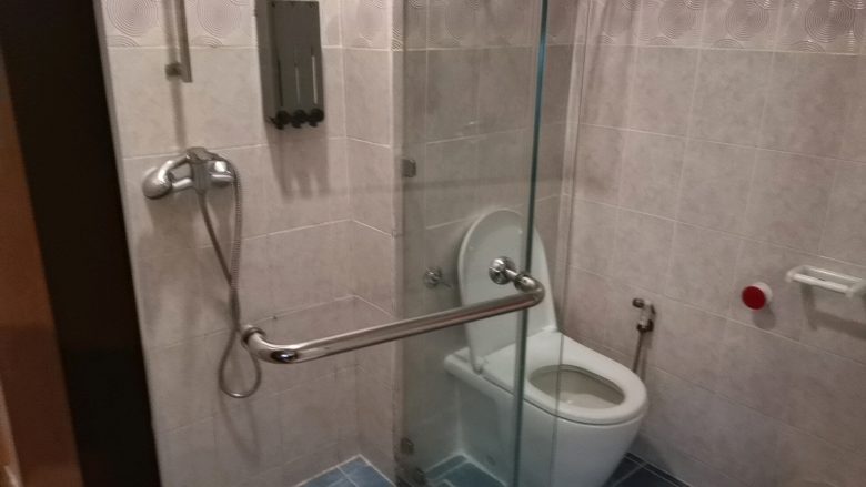 ルアムチットホテルのシャワールーム